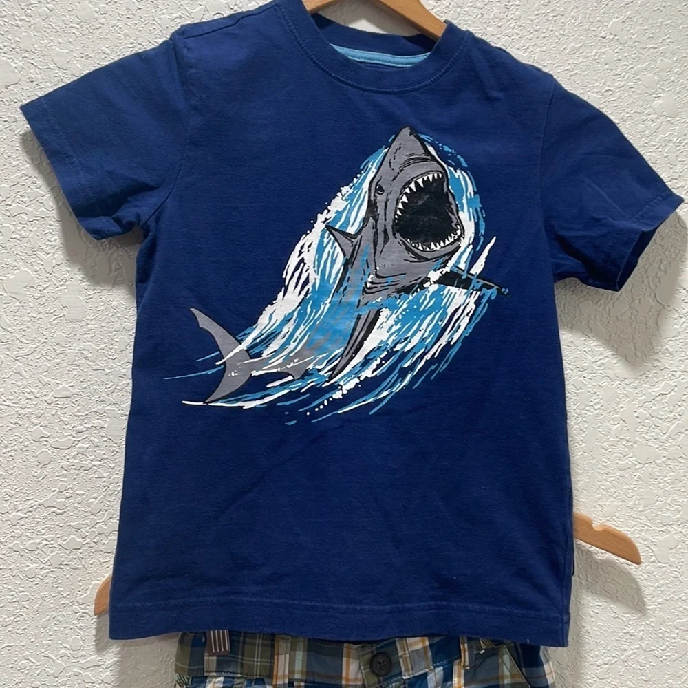 Gymboree blue shark top & green shorts boys set size 6 GUC..